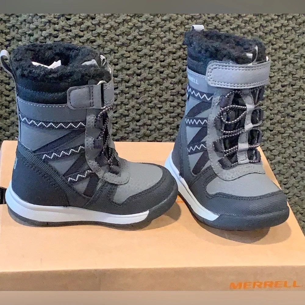 NIB Merrell Boy’s Snow Crush Cold Weather Boots, Pull Loops; Size 4 Toddler